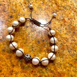 Silpada pearl bracelet “Like New” condition. Does not come with a box.